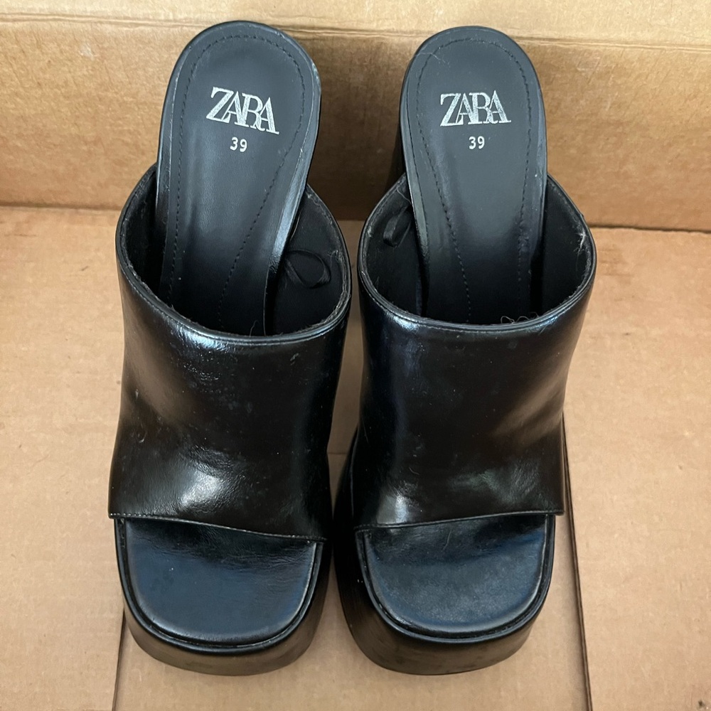 6 inch chunk black heels Zara